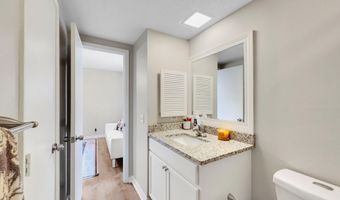 63 Sycamore Ln, Brandon, MS 39042