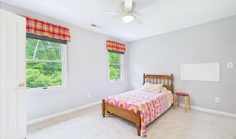 2832 Kensington St, Athens, TN 37303