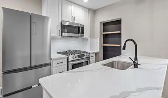 109 BLOOMSBERRY St, Baltimore, MD 21230