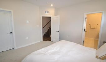 22790 TAWNY PINE Sq, Ashburn, VA 20148