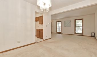 1003 White Pine Dr, Antioch, IL 60002
