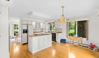 376 Flint St, Barnstable, MA 02630
