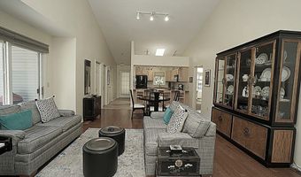 10 Sweet Bay Ln, Amherst, NY 14221