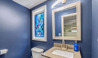 16 Breakneck Rd, Hudson, NH 03051