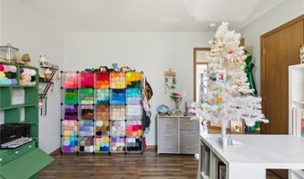 121 Silver Leaf Ln, Baldwin City, KS 66006