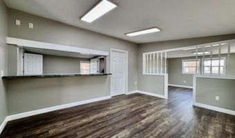 4 Green St, Athens, TN 37303