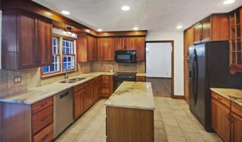 8906 138th Street Ct, Apple Valley, MN 55124