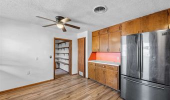 322 S Hilltop Rd, Apache, OK 73006