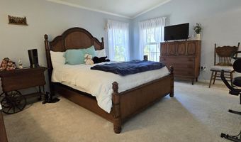 102 Osprey Rd, Alton, NH 03809