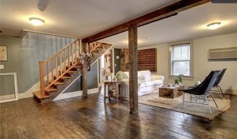 30 Bradford St, Bristol, RI 02809