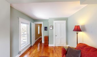 197 S Winooski Ave 4, Burlington, VT 05401