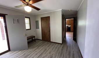 1889 HIGHWAY 80 E, Arlington, KY 42021