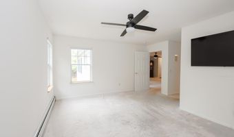 4 Bow Center Rd F2, Bow, NH 03304