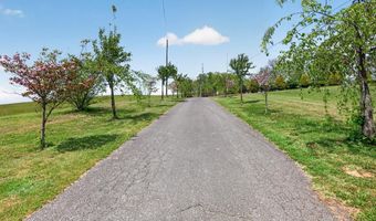 16471 B Spring Valley Rd, Abingdon, VA 24210