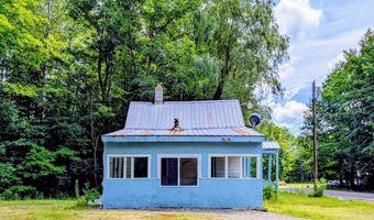 372 River Rd, Avon, ME 04966