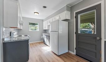 1108 SE E St, Bentonville, AR 72712