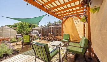21227 Thornhill Ln, Bend, OR 97701