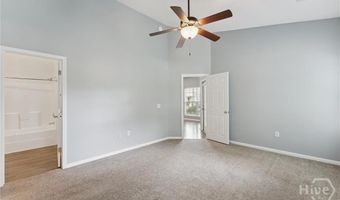 77 Stonelake Cir, Savannah, GA 31419