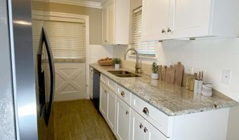 10741 Carmel Dr, Baton Rouge, LA 70818