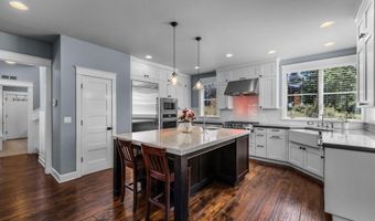61525 Meeks Trl, Bend, OR 97702