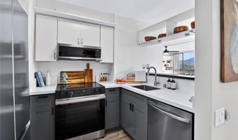 322 Aoloa St 1708, Kailua, HI 96734