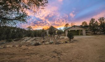 18250 S BACKWOODS Trl, Kirkland, AZ 86332