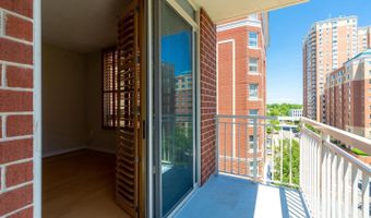 820 N POLLARD St 511, Arlington, VA 22203