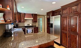 93 Provident Pl, Coventry, RI 02816