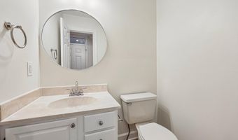 21208 HEDGEROW Ter, Ashburn, VA 20147