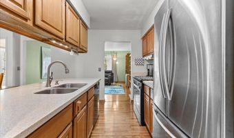 681 Archwood Dr, Ann Arbor, MI 48103