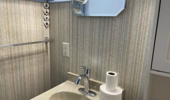 808 SE 10th Ave, Aberdeen, SD 57401