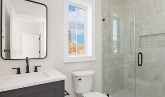 2929 N GREENCASTLE St, Arlington, VA 22207