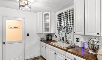 404 S Cedar Ave, Andrews, SC 29510