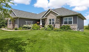 3352 Southridge Dr, Amana, IA 52203