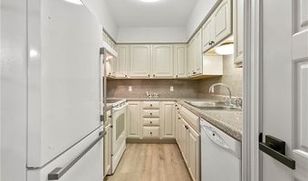 1710 SCHNELL Dr, Arabi, LA 70032