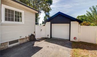2741 Hillcrest Ave, Alton, IL 62002