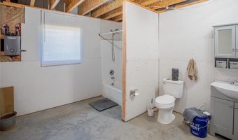 1939 County Road 1570, Alba, TX 75410