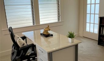 710 Hausten St, Honolulu, HI 96826