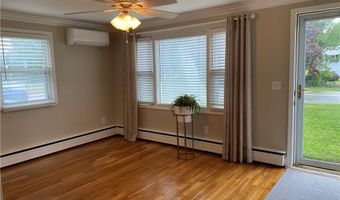336 Shore Acres Ave, North Kingstown, RI 02852