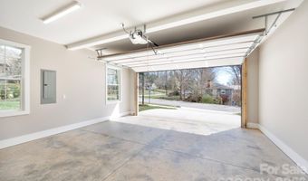 9 Myrtle Lee Cv, Arden, NC 28704