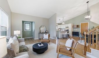 5919 Memphis St, Bel Aire, KS 67220
