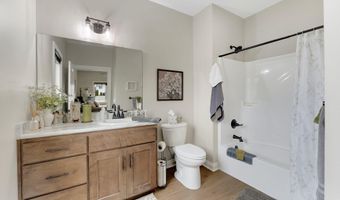 201 Thoroughbred Ln, Auburn, IN 46706