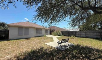 418 Oak Glen Dr, Aransas Pass, TX 78336