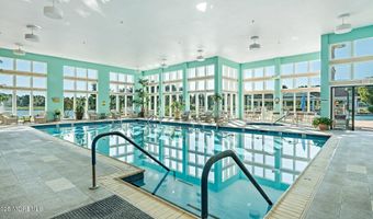 14 Hidden Lake Cir, Barnegat, NJ 08005