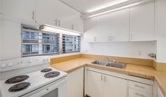 2421 Ala Wai Blvd 805, Honolulu, HI 96815