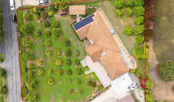 735 Del Valle Dr, Fallbrook, CA 92028
