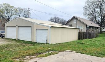 905 Parallel St, Atchison, KS 66002