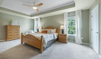 41833 WALDEN KNOLL Ct, Aldie, VA 20105