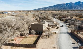 200 RIESLING Rd, Bernalillo, NM 87004