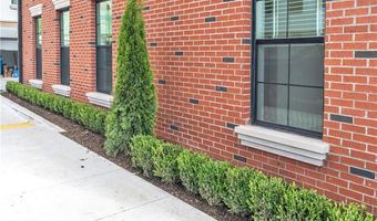 500 SW B St 3, Bentonville, AR 72712